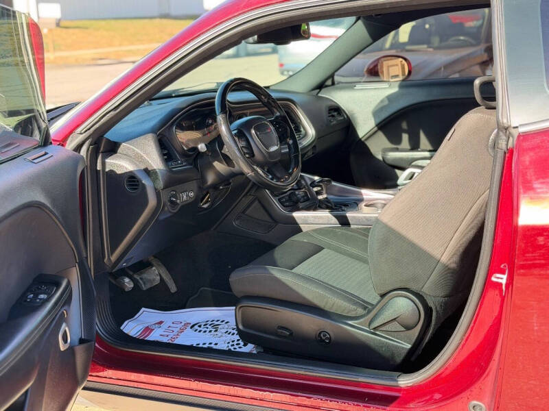 2021 Dodge Challenger SXT