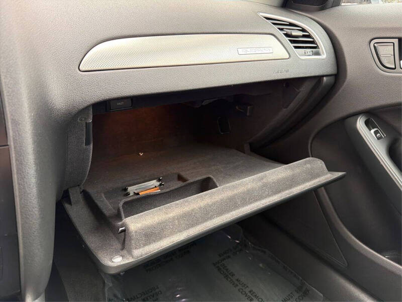 2015 Audi A4 2.0T quattro Premium