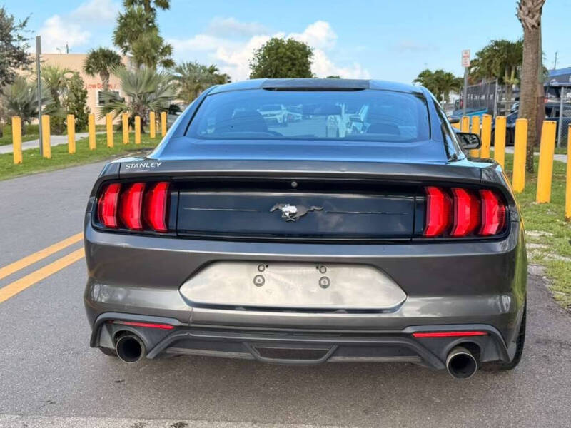 2018 Ford Mustang EcoBoost
