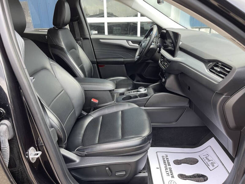 2024 Ford Escape Platinum