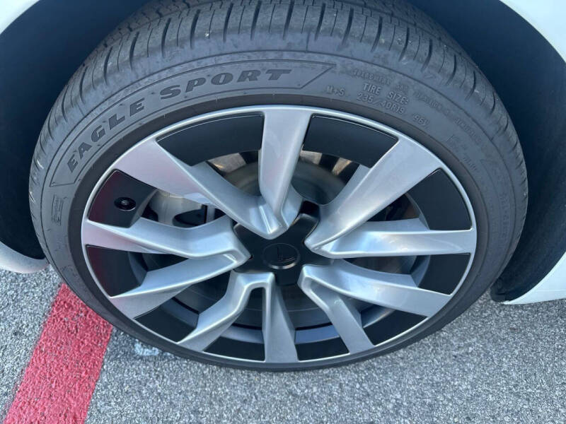 2025 Tesla Model 3 Long Range