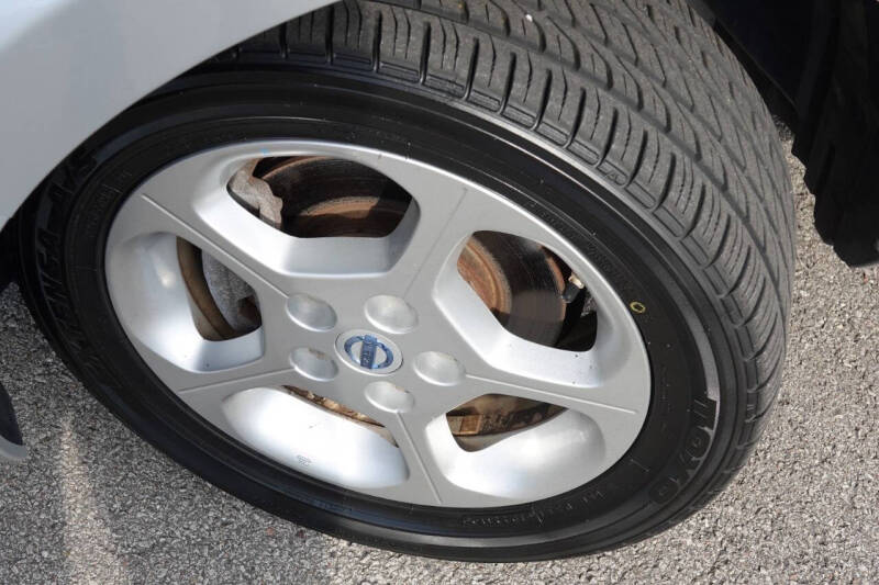 2011 Nissan LEAF SV
