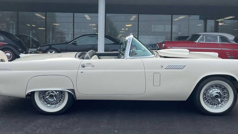 1956 Ford Thunderbird