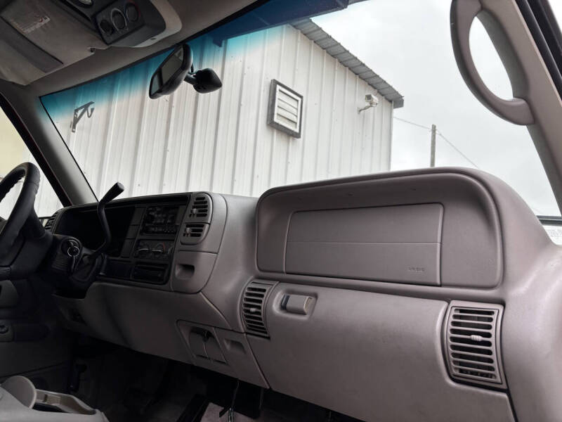 1999 Chevrolet Suburban C2500 LS