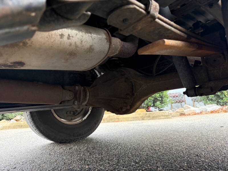 2001 Nissan Frontier XE