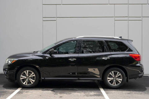 2019 Nissan Pathfinder SV