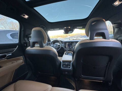 2018 Volvo V90 Cross Country T5