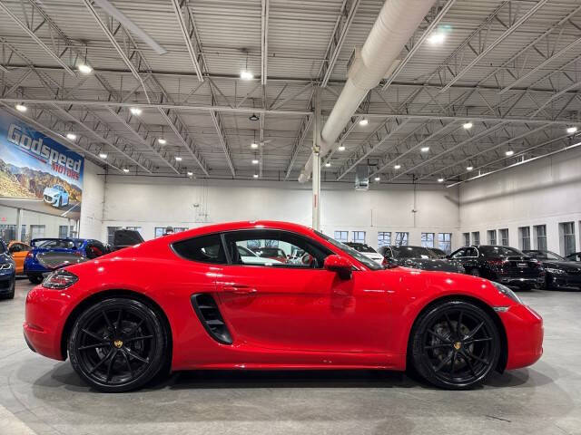 2017 Porsche 718 Cayman