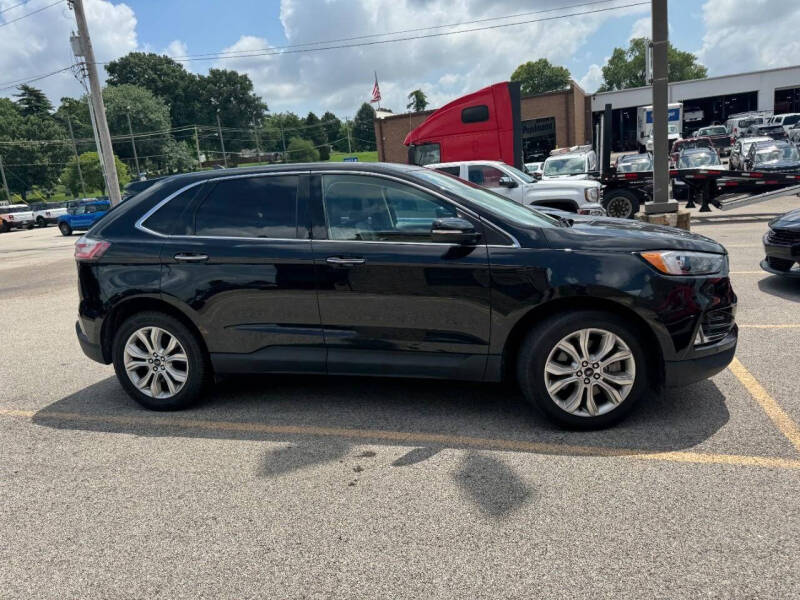 2024 Ford Edge Titanium