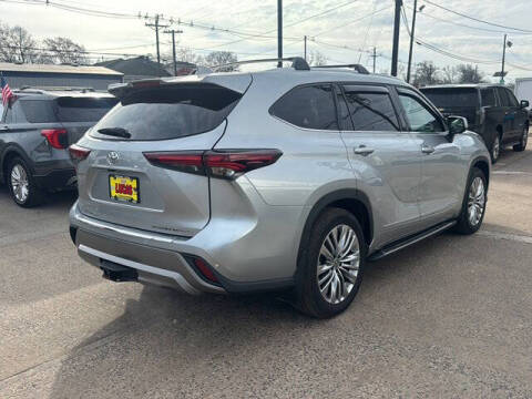 2024 Toyota Highlander Platinum