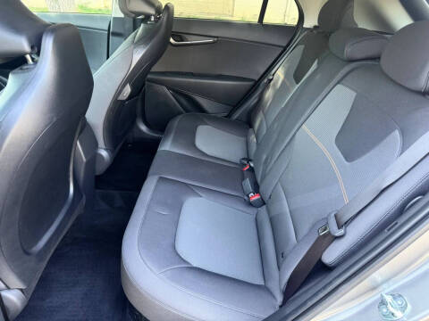 2026 Kia Niro LX