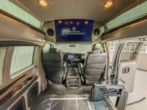 2023 Chevrolet Express 2500