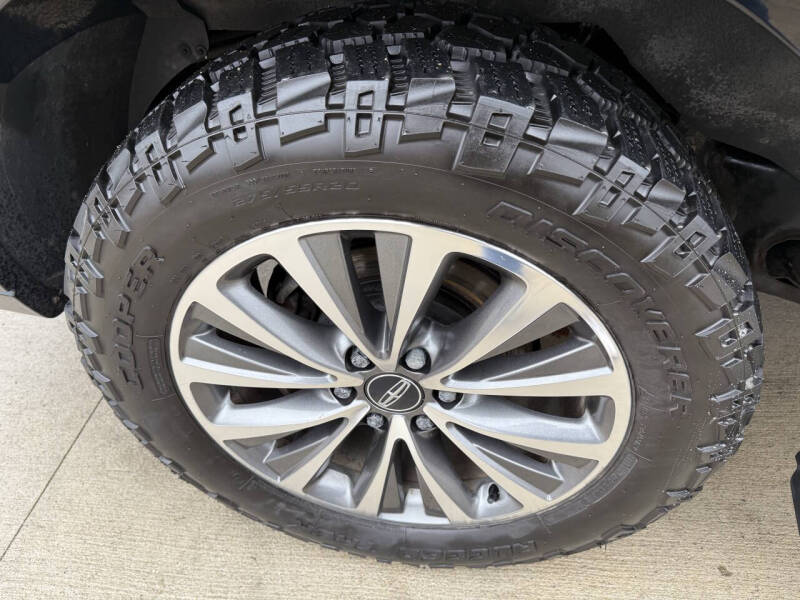 2017 Lincoln Navigator L Select