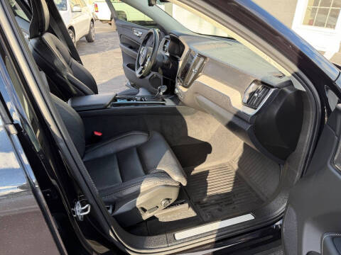 2021 Volvo XC60 T5 Inscription