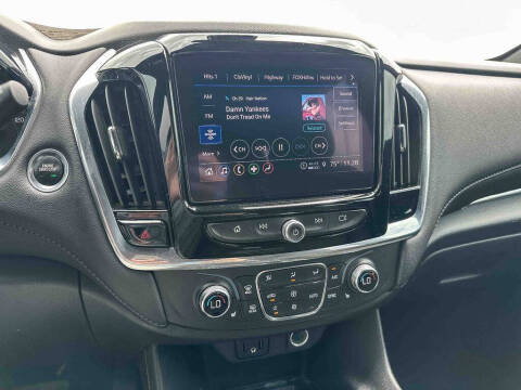 2022 Chevrolet Traverse LT Cloth