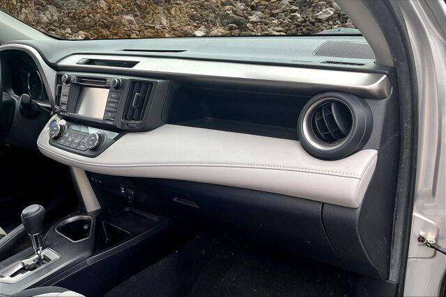 2016 Toyota RAV4 Hybrid XLE