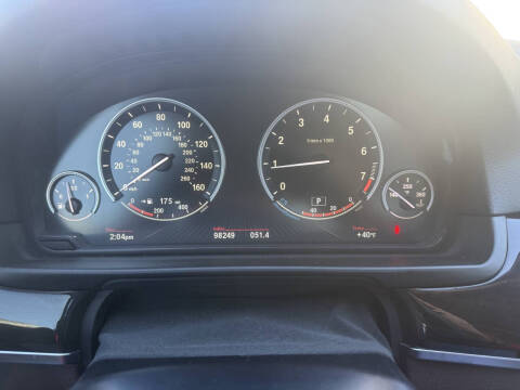 2016 BMW 5 Series 528i