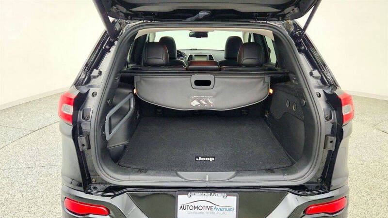 2018 Jeep Cherokee Overland