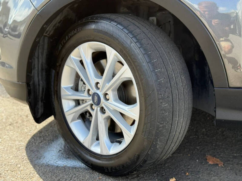 2019 Ford Escape SEL
