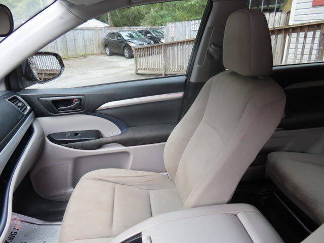 2017 Toyota Highlander LE