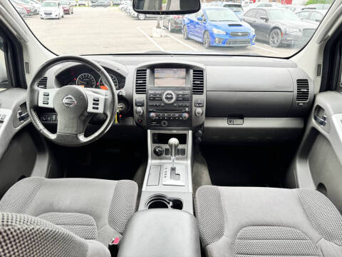 2012 Nissan Pathfinder SV