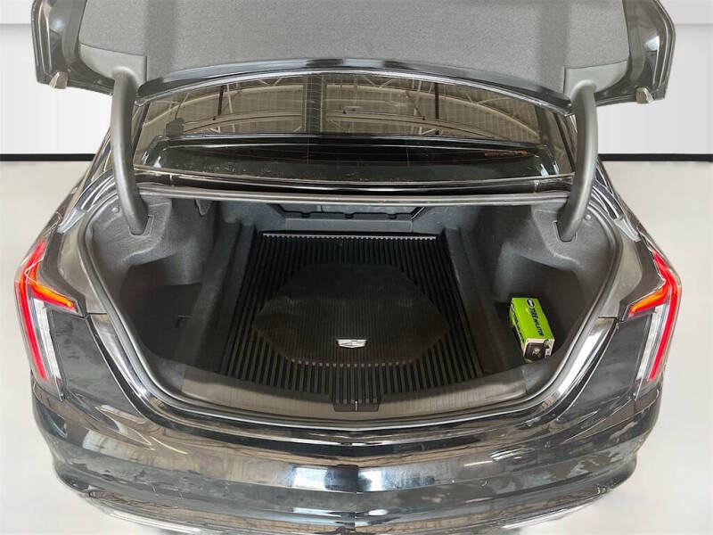 2024 Cadillac CT5 Sport