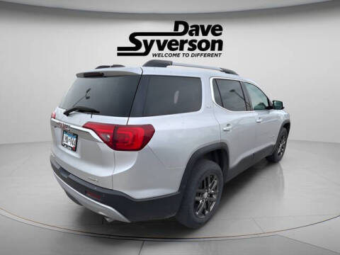 2017 GMC Acadia SLT-1