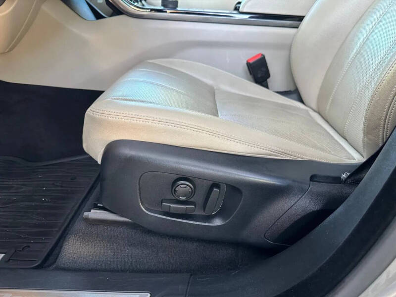 2020 Land Rover Range Rover Velar P340 R-Dynamic S