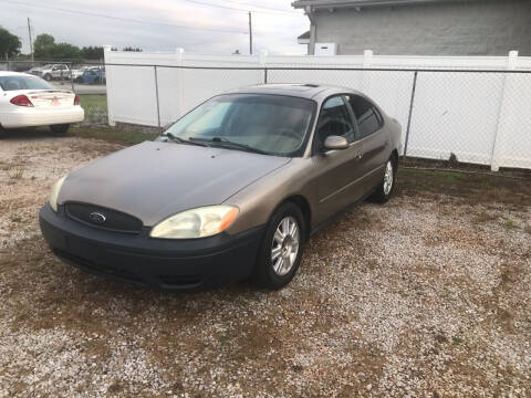 2005 Ford Taurus for sale at B AND S AUTO SALES in Meridianville AL