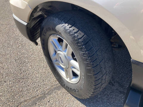 2004 Ford Expedition XLT NBX