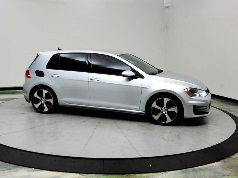 2016 Volkswagen Golf GTI S