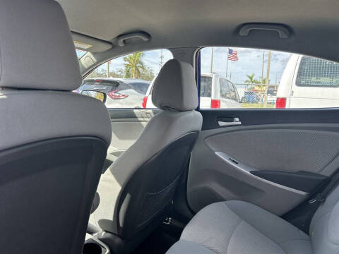 2014 Hyundai Accent GLS
