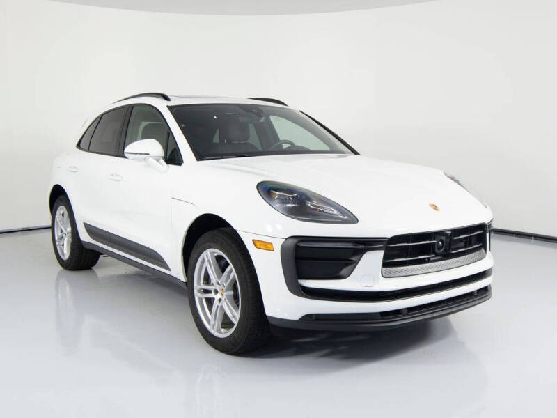 2025 Porsche Macan