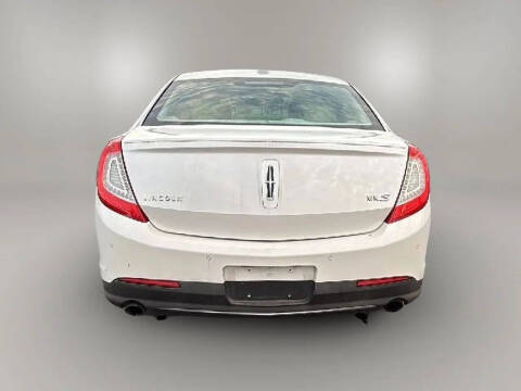 2013 Lincoln MKS