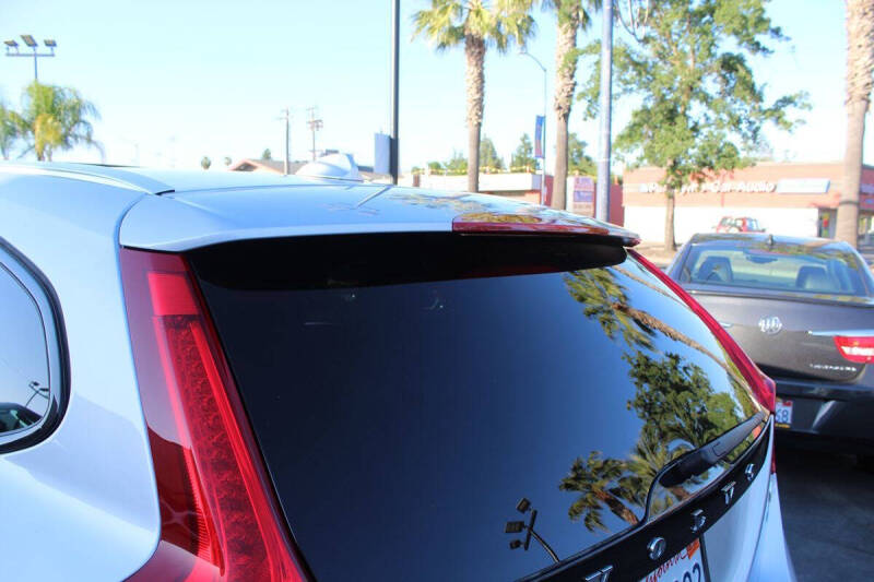 2018 Volvo V60 Cross Country T5 Premier