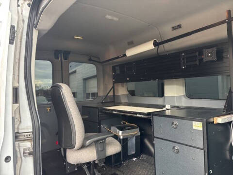 2019 Ford Transit 150 XLT