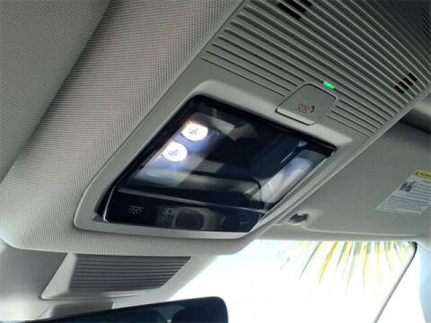 2025 Volkswagen Tiguan SE