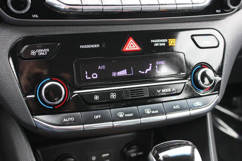 2018 Hyundai Ioniq Hybrid Blue