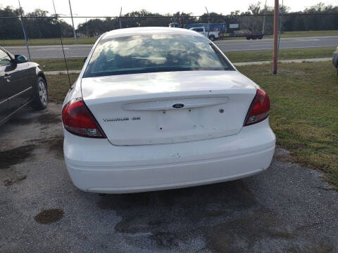 2006 Ford Taurus SE