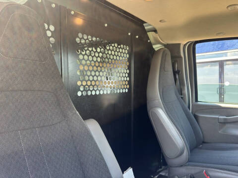 2025 GMC Savana 2500