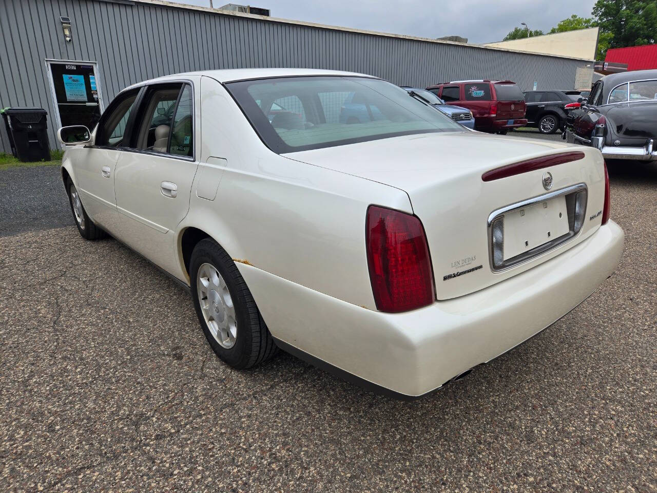 2002 Cadillac DeVille 11