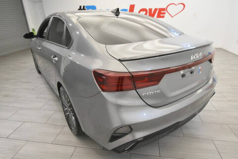 2022 Kia Forte GT Line