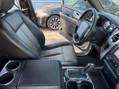 2011 Ford Expedition XLT