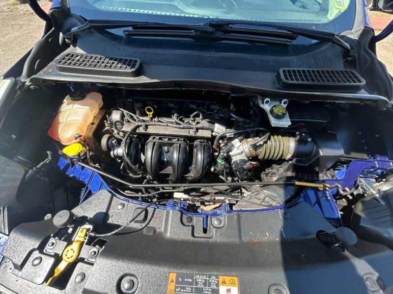 2016 Ford Escape S