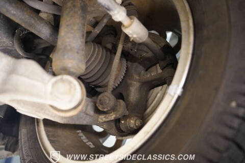 2004 Ford Thunderbird Deluxe