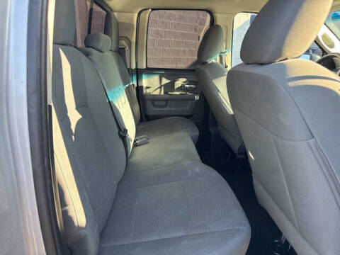 2015 RAM 1500 SLT