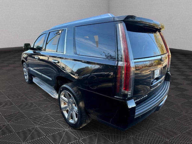 2015 Cadillac Escalade Luxury