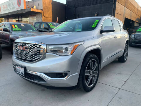 2017 GMC Acadia Denali