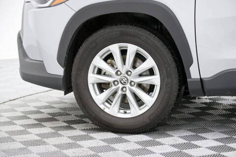 2025 Toyota Corolla Cross LE