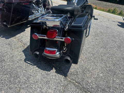 2009 Harley-Davidson FLHTCU -